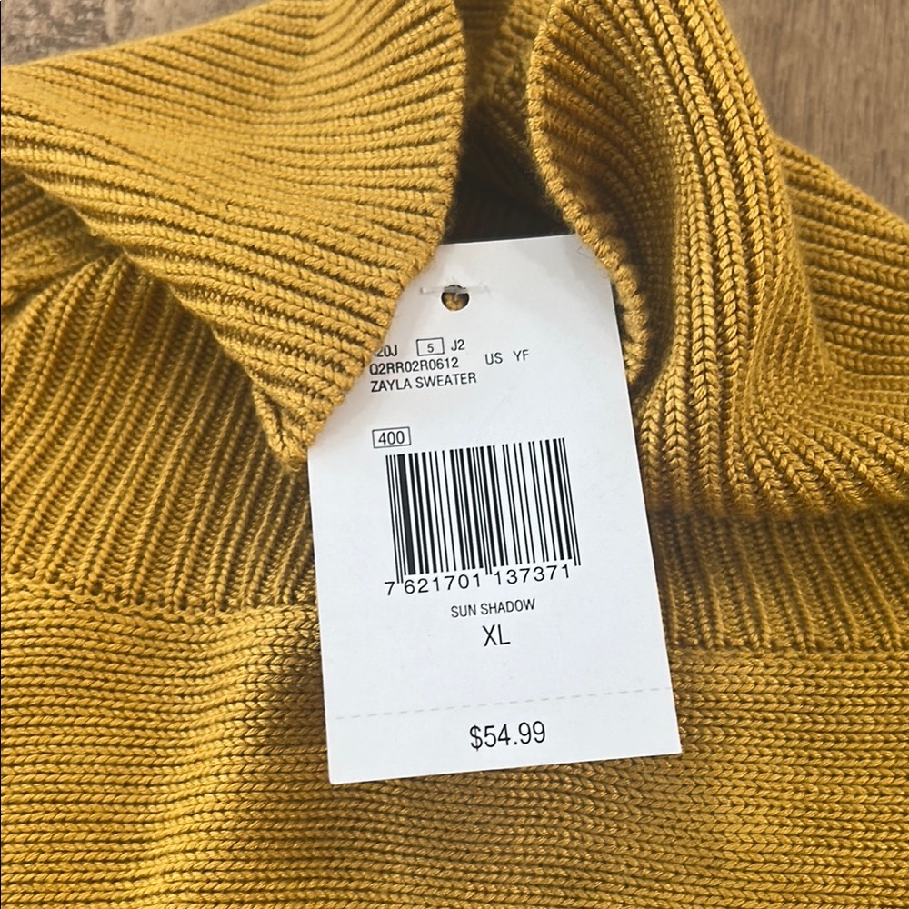 Guess mustard yellow sweater XL. Fits like a medium.